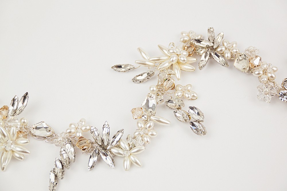 Close up image of Angelica hairvine bridal hairpiece