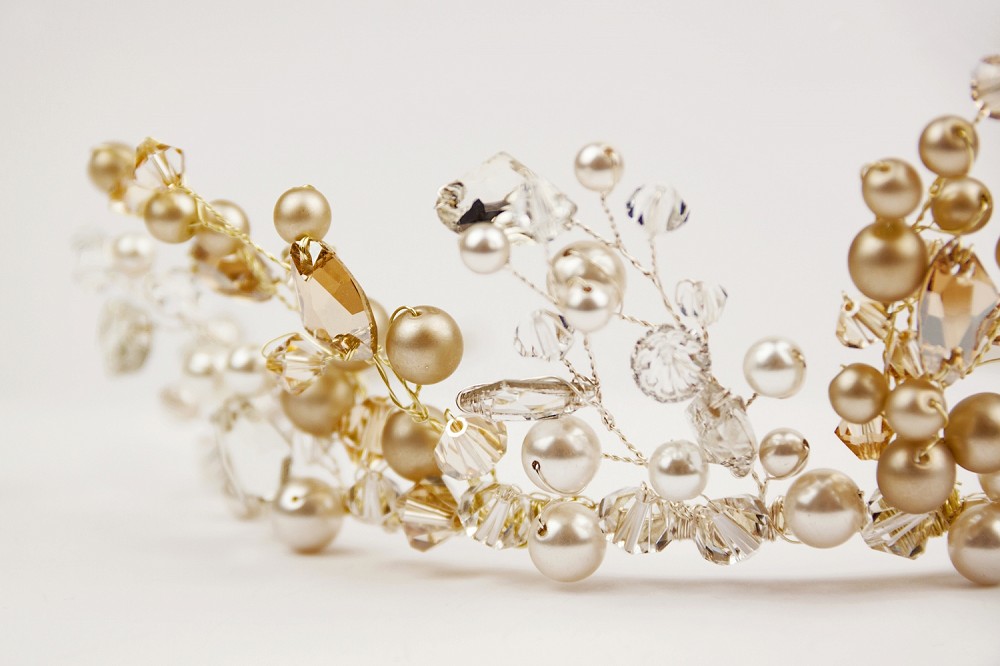 Photo of Taylor wedding headpiece