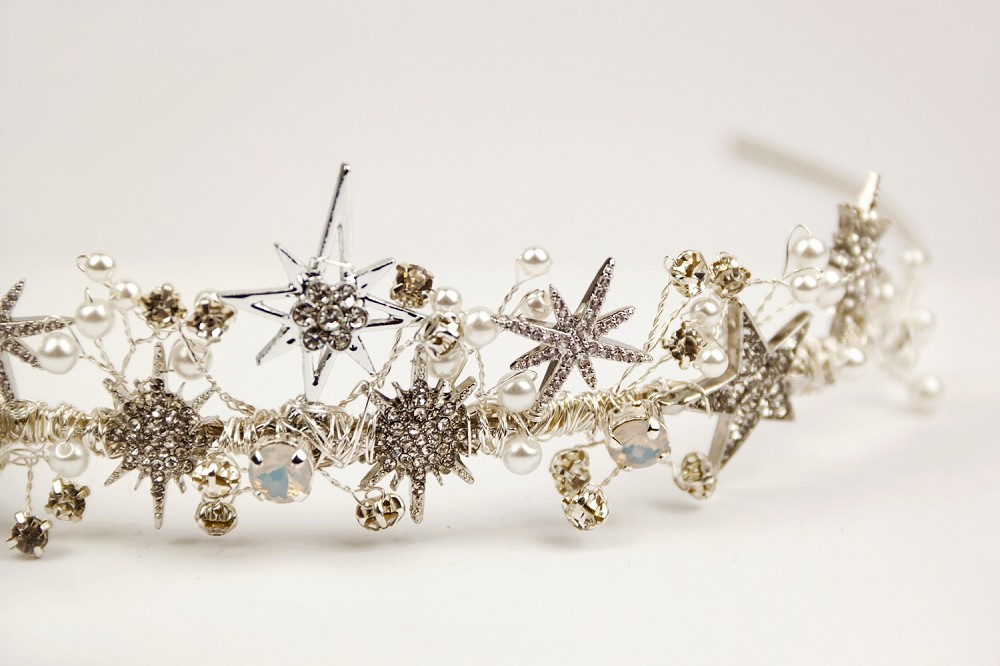 Close up of crystal bridal tiara