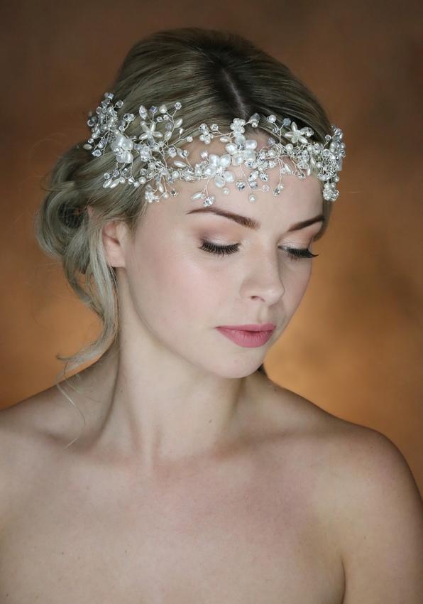 Garland bridal hairvine